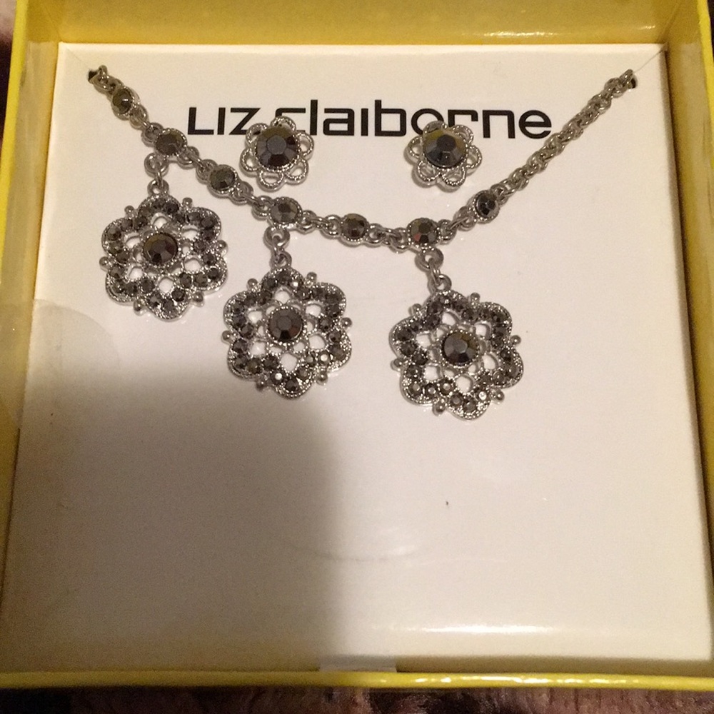 Liz Claiborne necklace and earring set